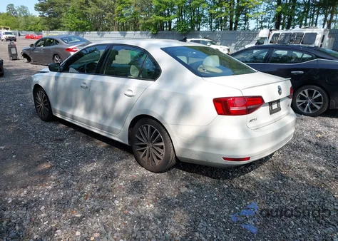 2017 Volkswagen Jetta 1.8T Sport z USA, uszkodzony, nr VIN 3VWD17AJ6HM308228